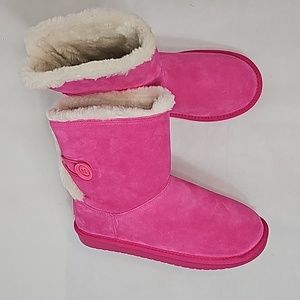 Koolaburra by Ugg K Nalie Short size 5 youth 7 woman